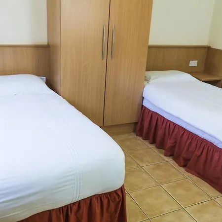 Kerry-lee Homes * Трали